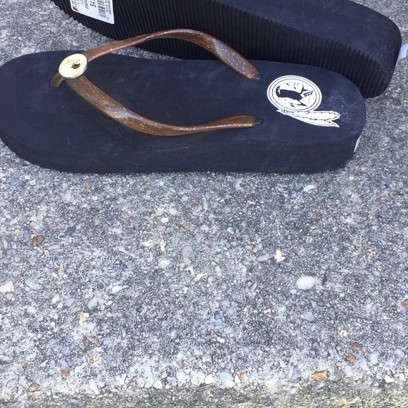 Collectible Redskin Flip-flops - Picture 2 of 6